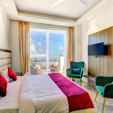 Luxe Resorts - Centrally Heated Air Conditioned Hotel In The Heart Of Kasauli Zewnętrze zdjęcie