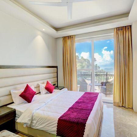 Luxe Resorts - Centrally Heated Air Conditioned Hotel In The Heart Of Kasauli Zewnętrze zdjęcie