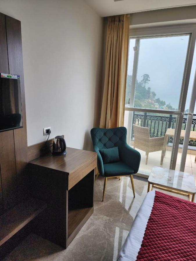 Luxe Resorts - Centrally Heated Air Conditioned Hotel In The Heart Of Kasauli Zewnętrze zdjęcie